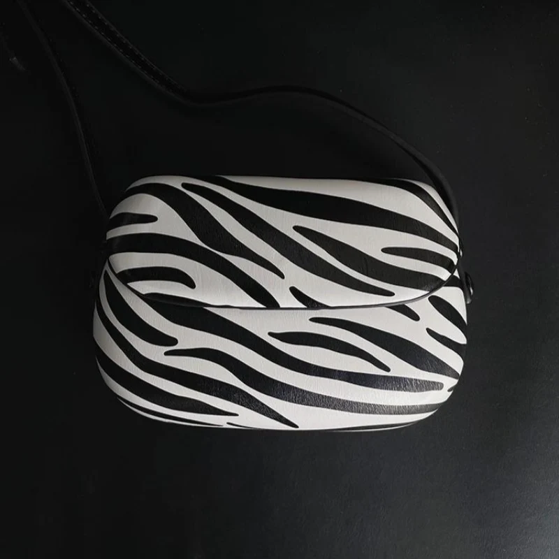 Minimal Rounded Mini Crossbody Bag - Image 18