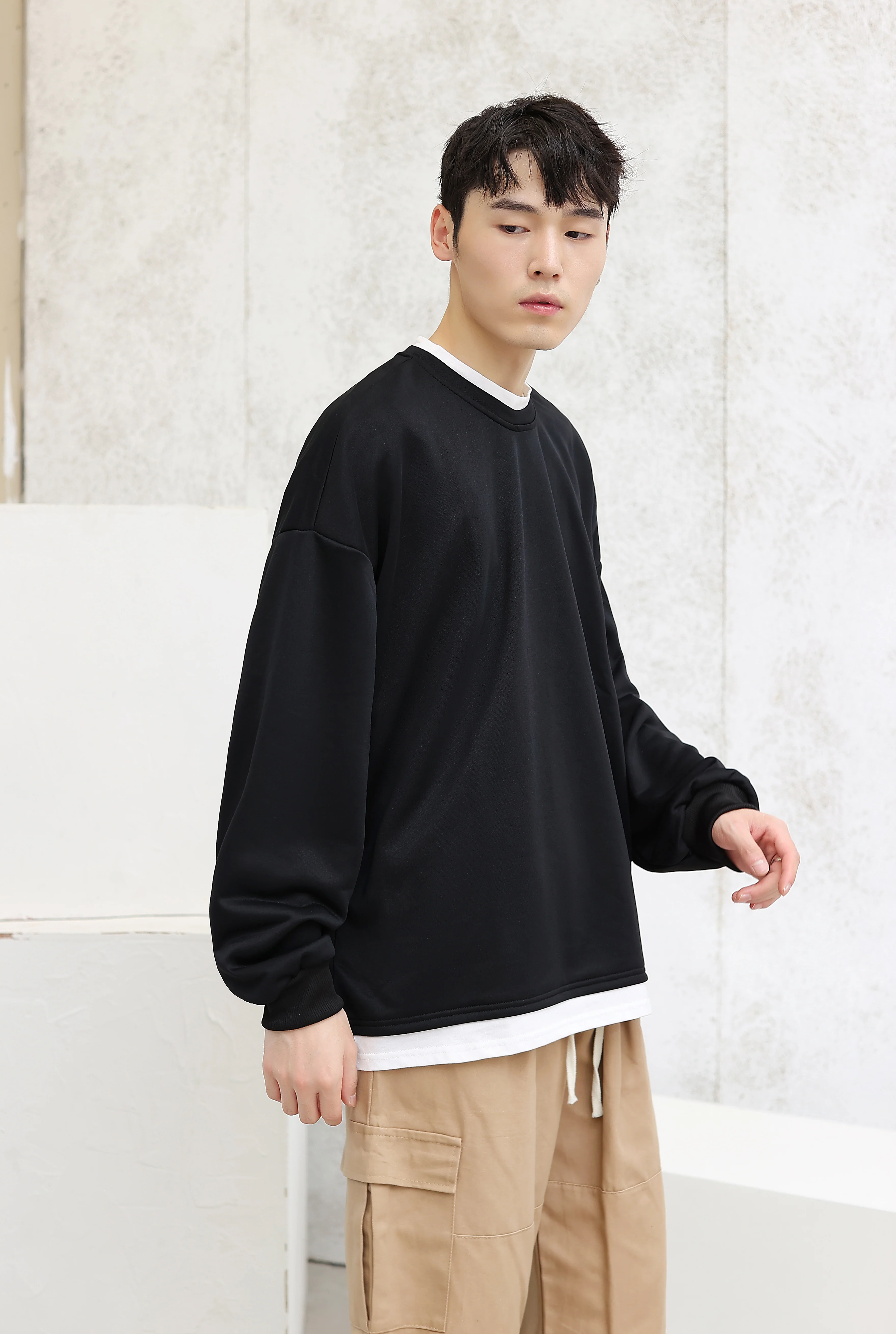 Oversized Mock Two-Piece Long-Sleeve Tee - Image 4