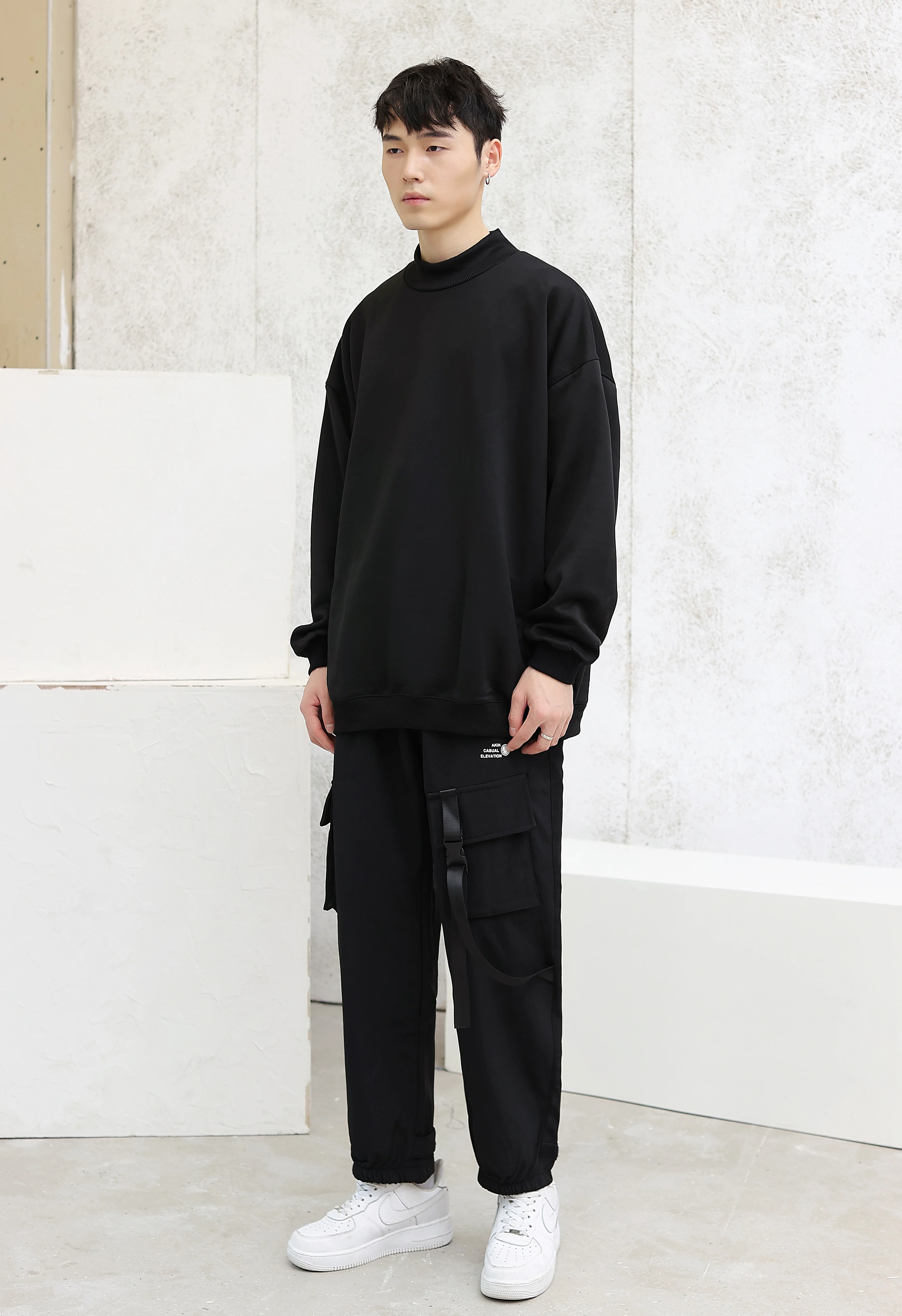 Semi-Turtleneck Oversized Sweatshirt - Image 13
