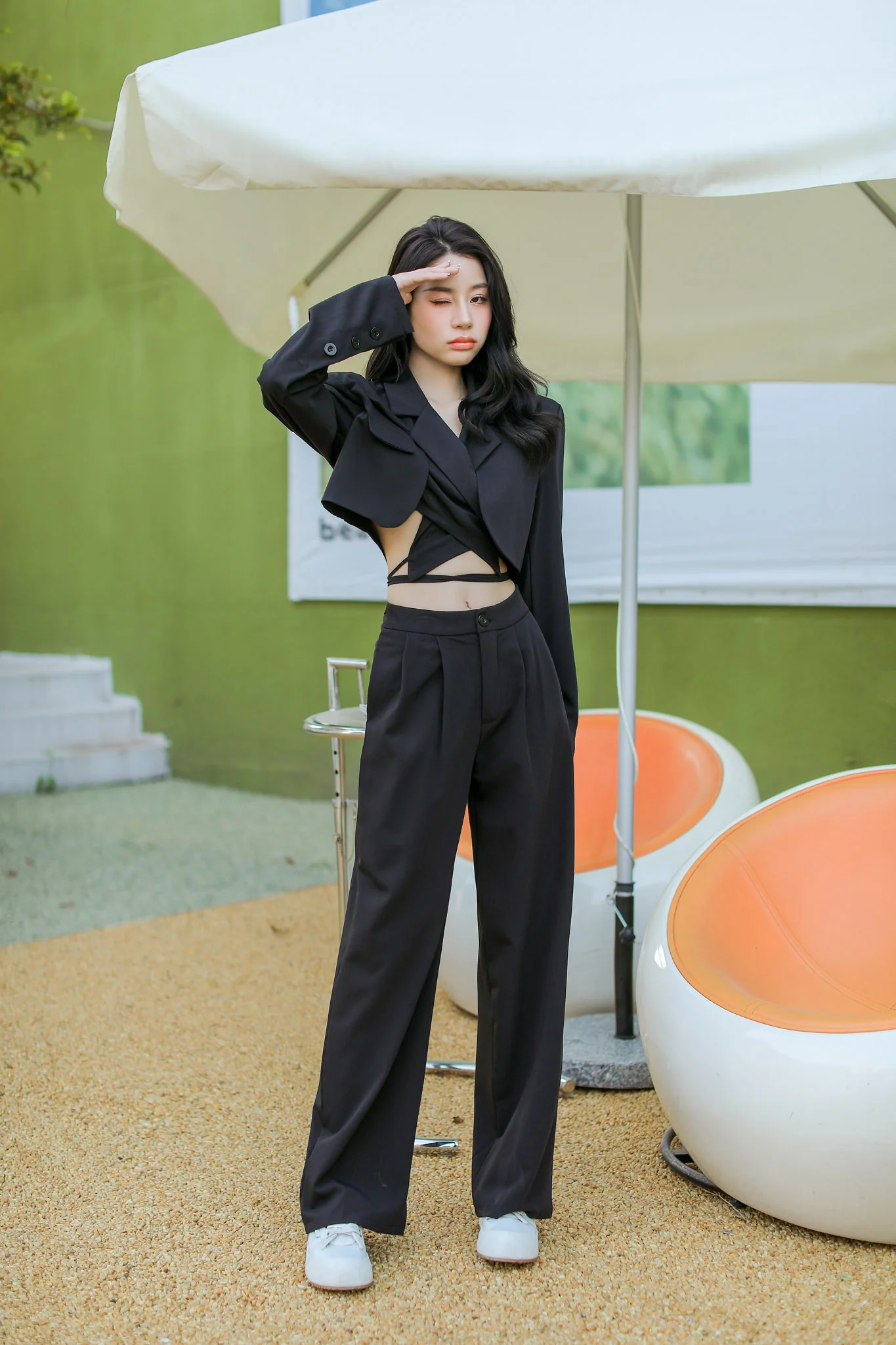 Slim Cropped Blazer with Rounded Hem Two-Piece Suit Set - Image 10