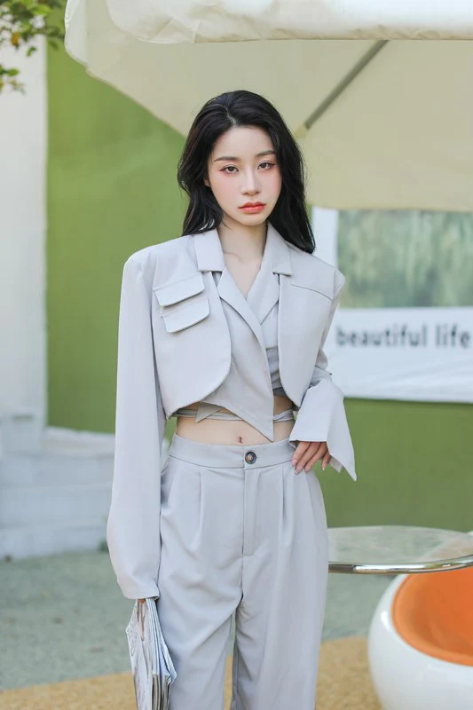 Slim Cropped Blazer with Rounded Hem Two-Piece Suit Set - Image 16