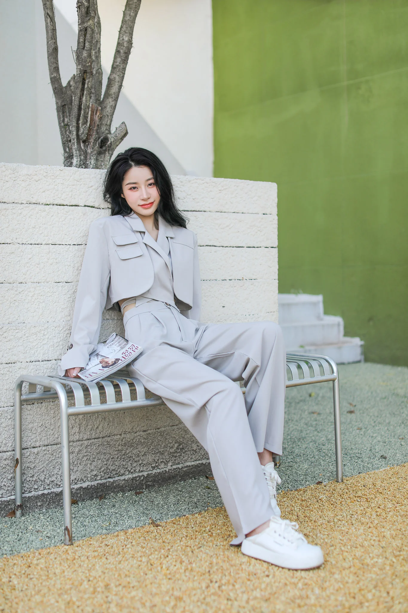 Slim Cropped Blazer with Rounded Hem Two-Piece Suit Set - Image 21