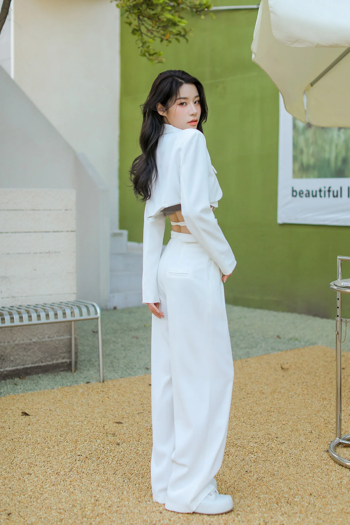 Slim Cropped Blazer with Rounded Hem Two-Piece Suit Set - Image 37