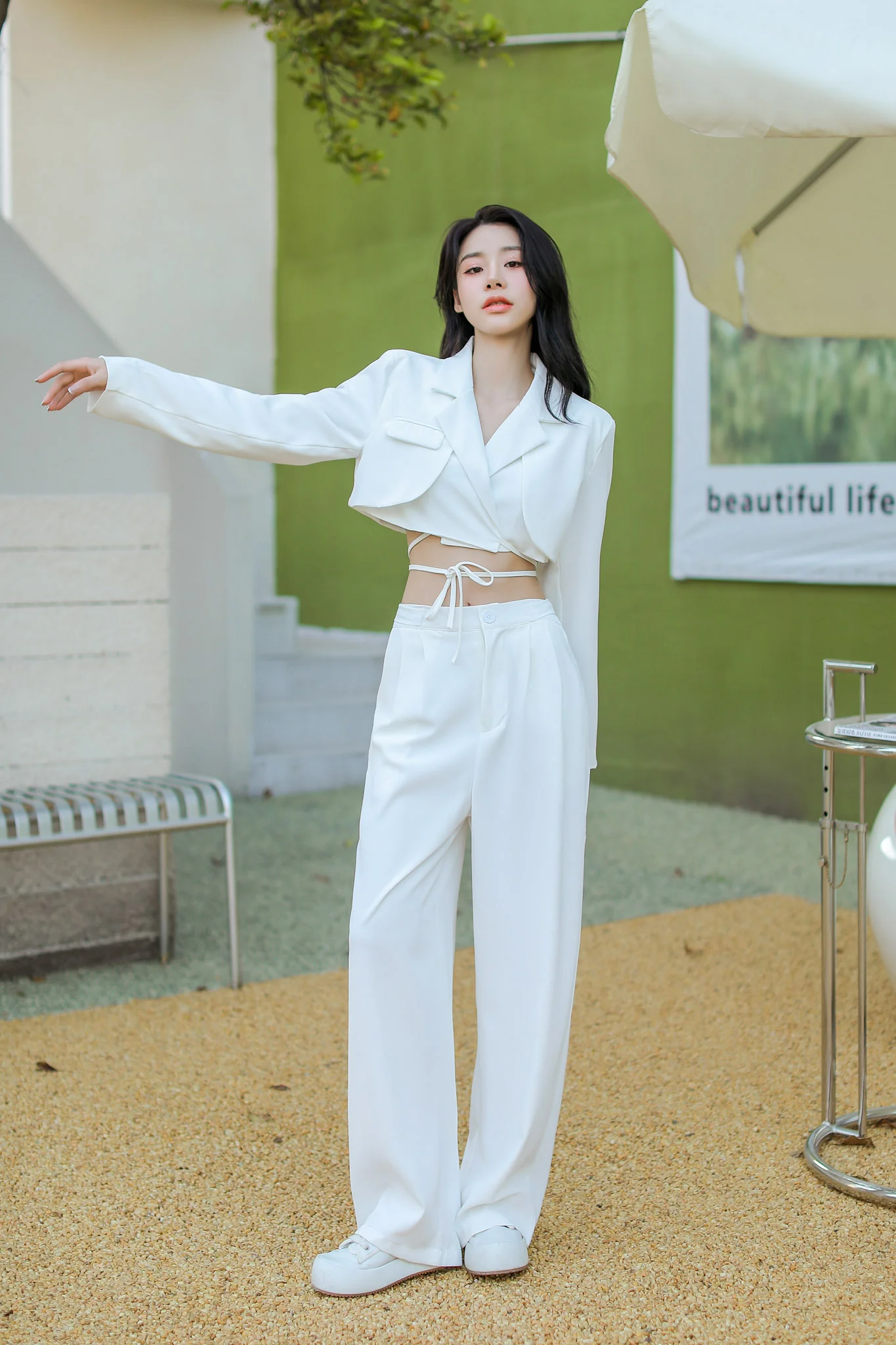 Slim Cropped Blazer with Rounded Hem Two-Piece Suit Set - Image 40