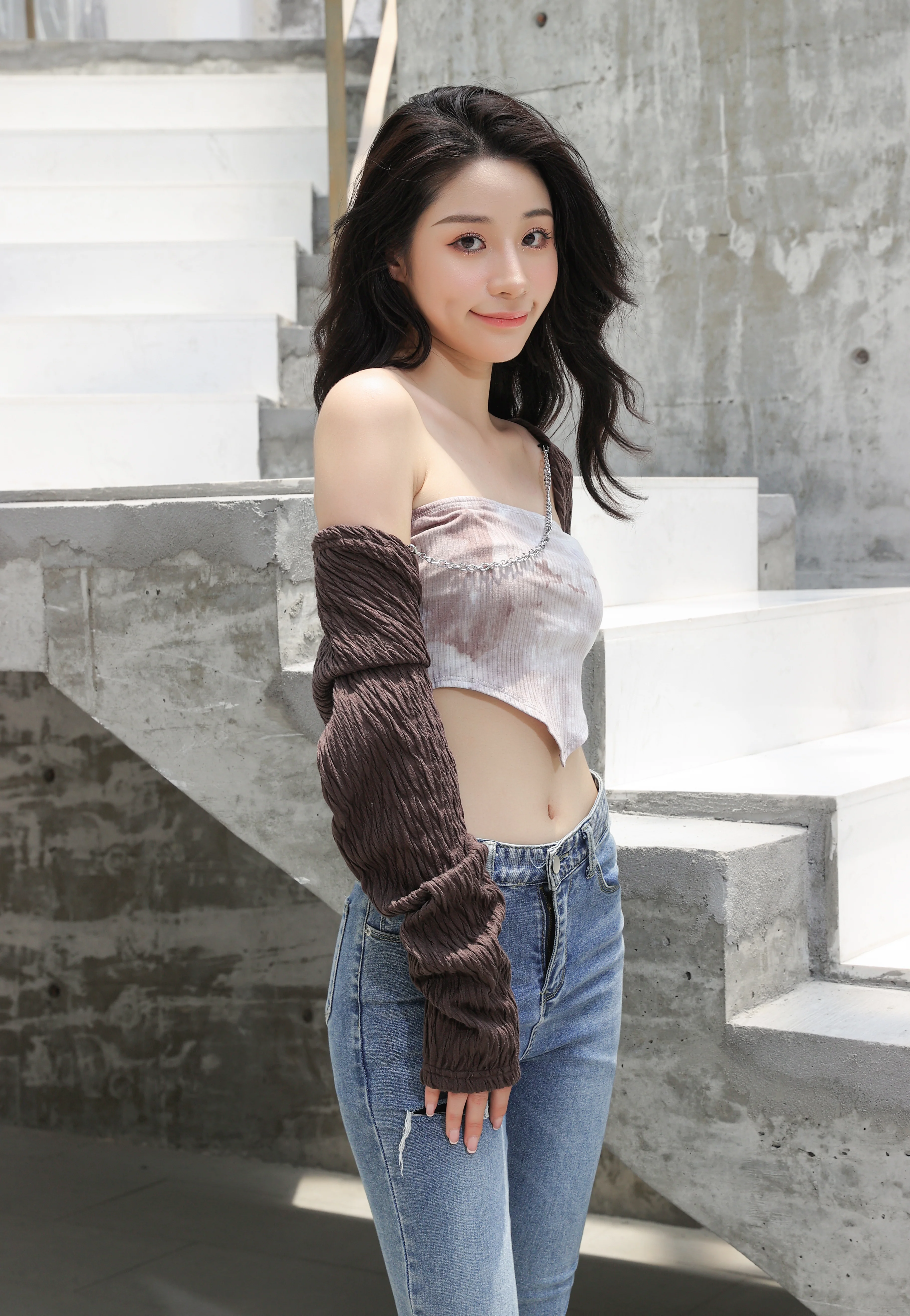 Textured Chain-Linked Shrug and Tie-Dye Crop Top - Image 10