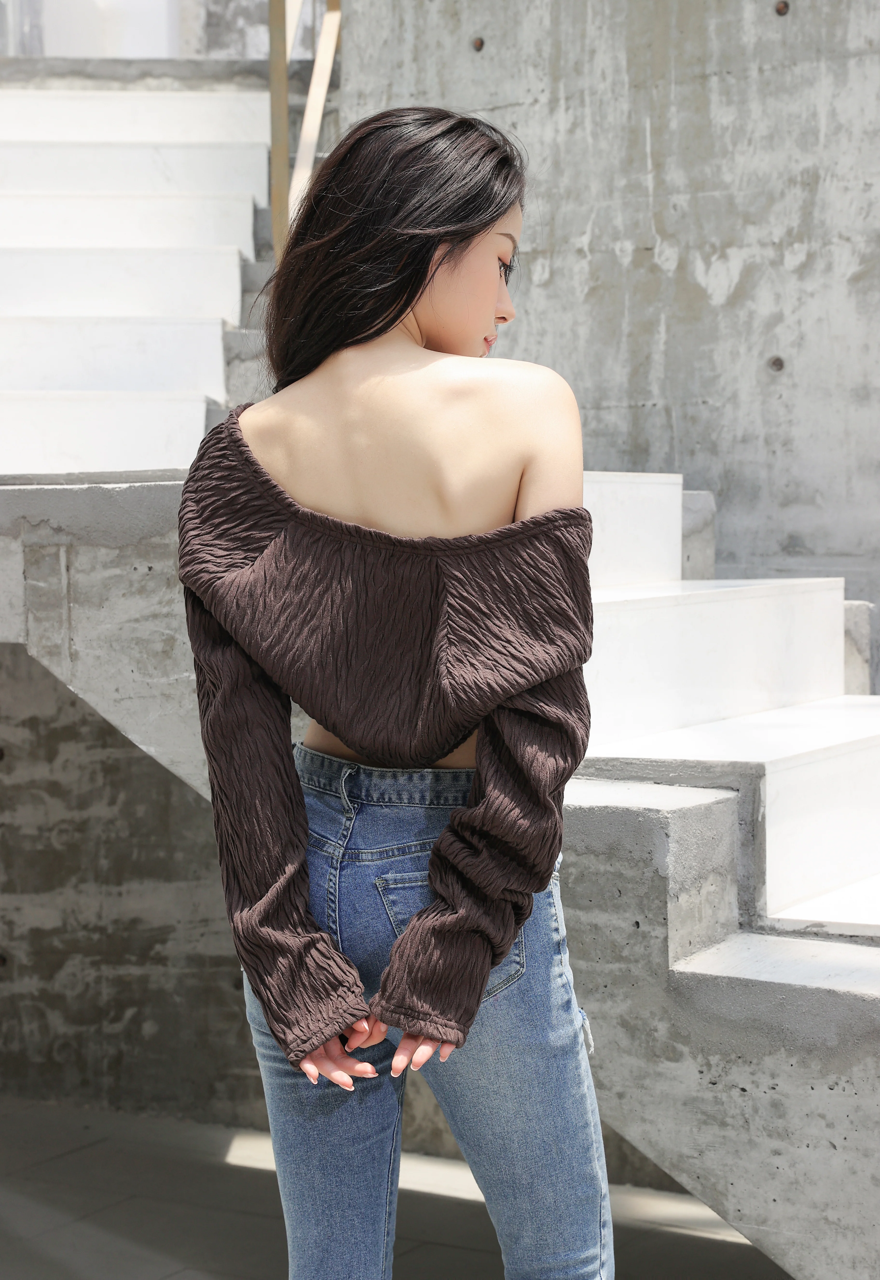 Textured Chain-Linked Shrug and Tie-Dye Crop Top - Image 13