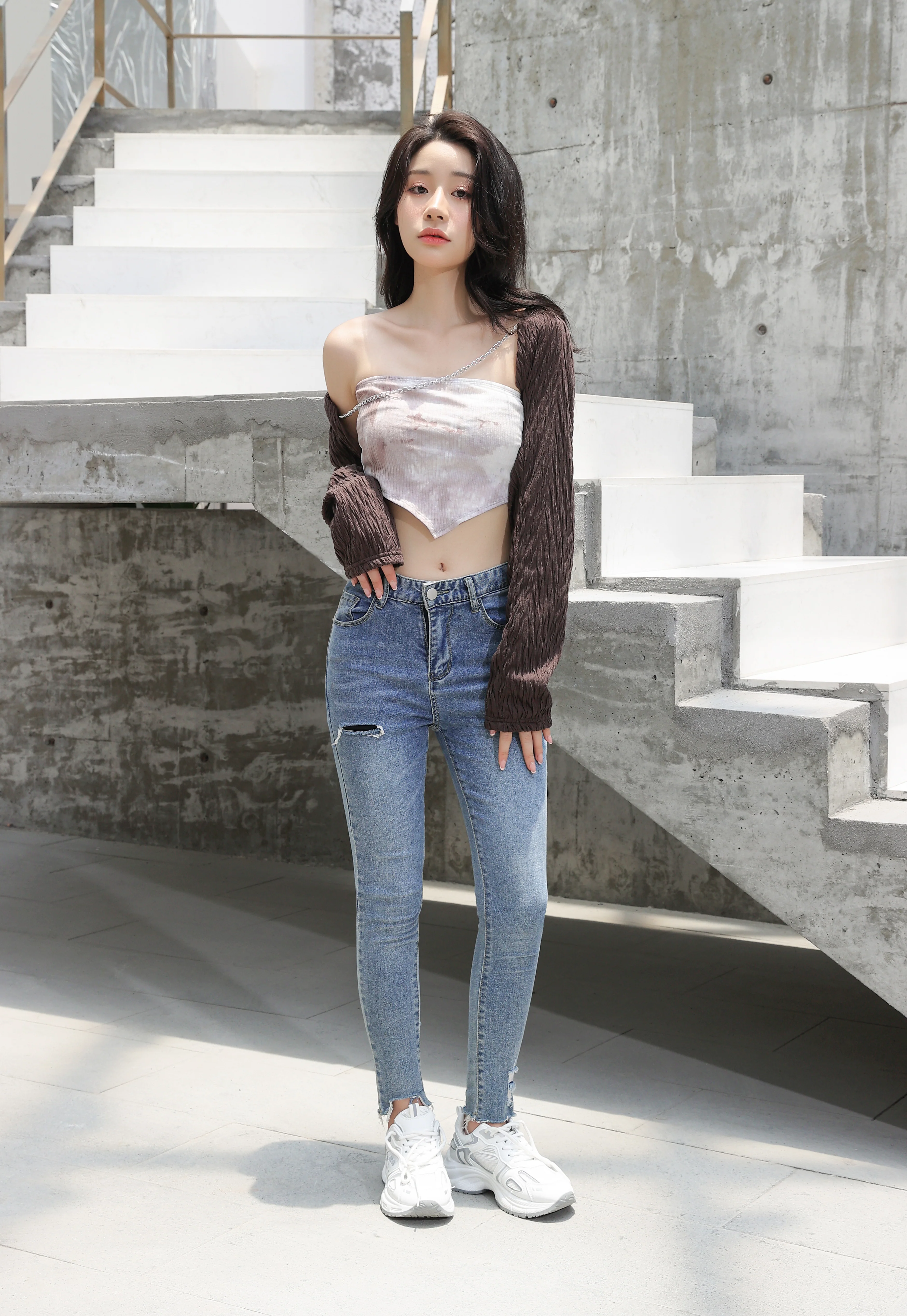 Textured Chain-Linked Shrug and Tie-Dye Crop Top - Image 16