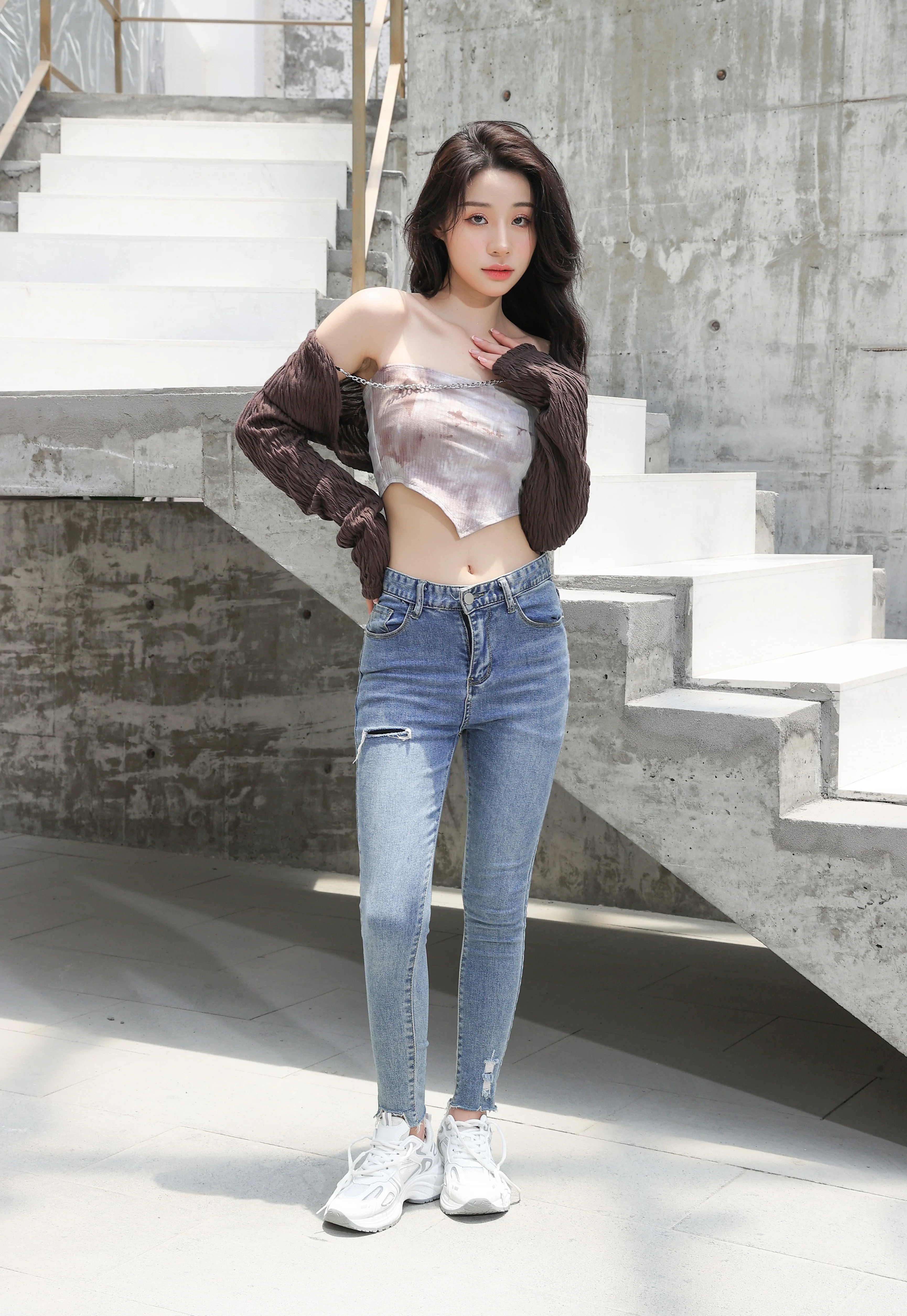 Textured Chain-Linked Shrug and Tie-Dye Crop Top - Image 18