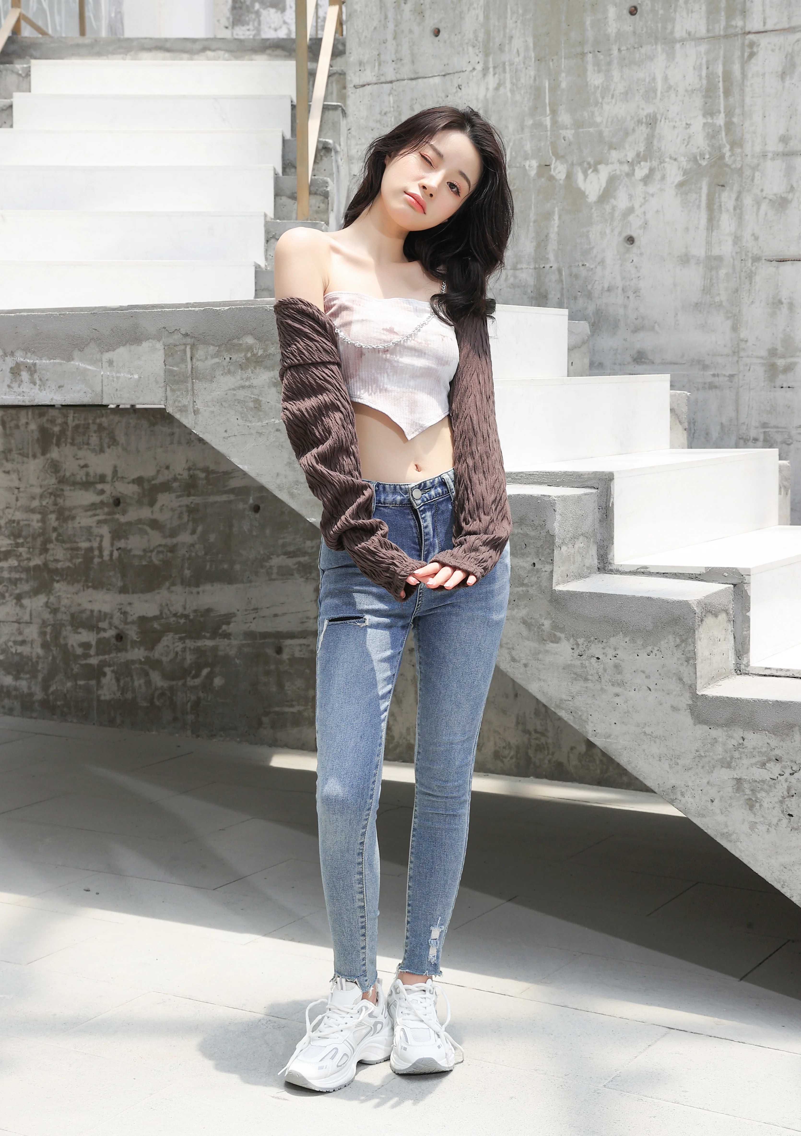 Textured Chain-Linked Shrug and Tie-Dye Crop Top - Image 19