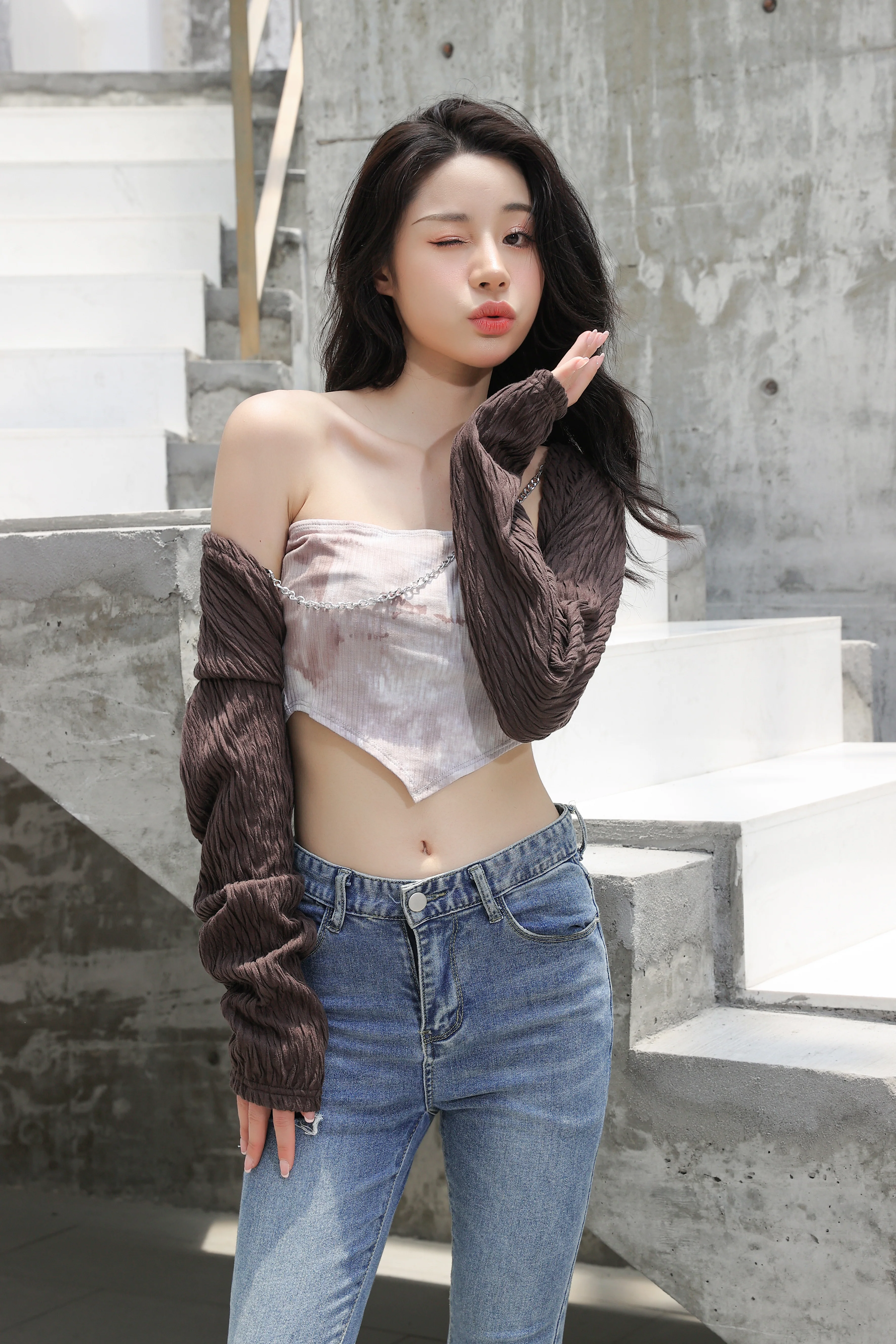 Textured Chain-Linked Shrug and Tie-Dye Crop Top - Image 5