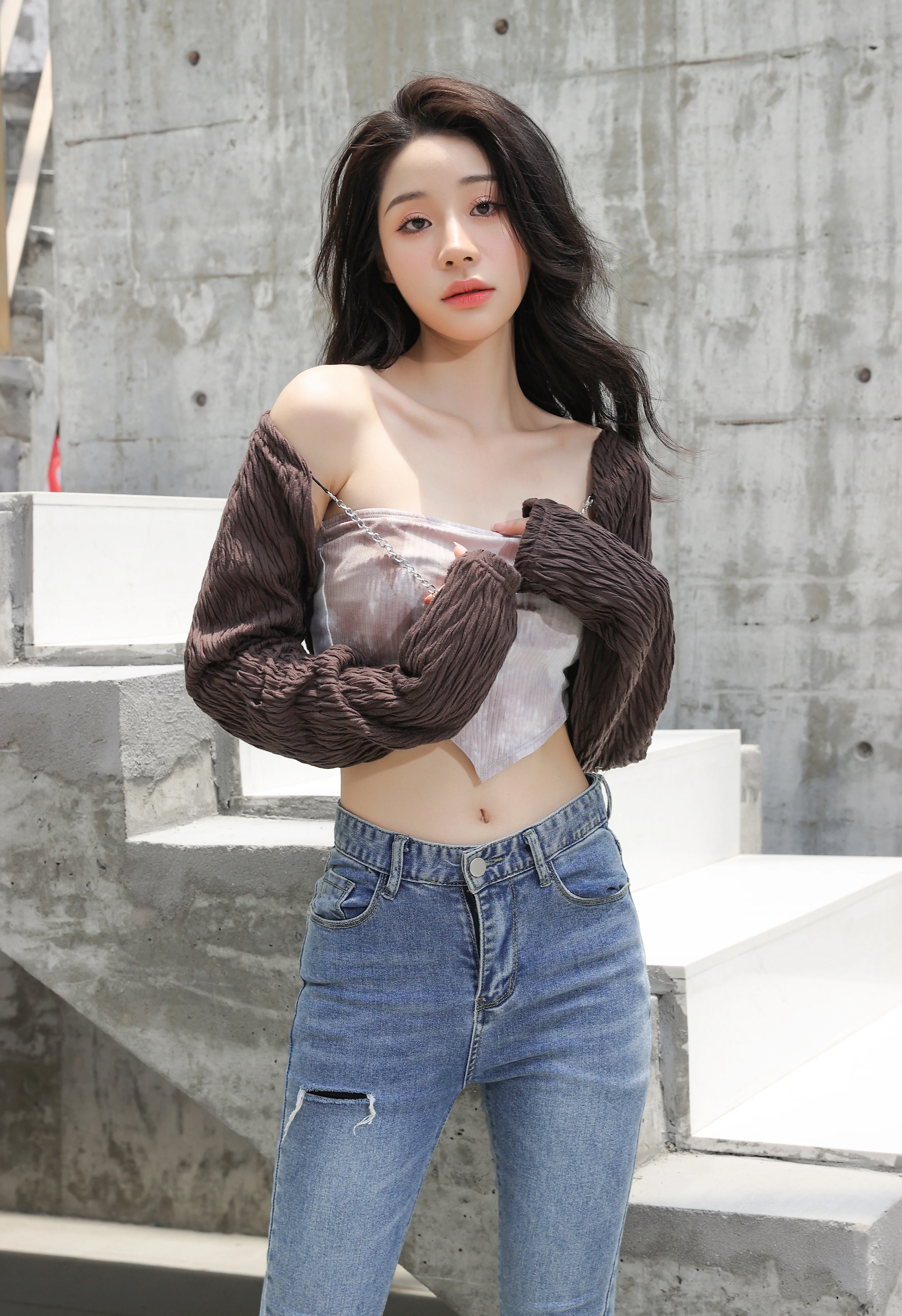 Textured Chain-Linked Shrug and Tie-Dye Crop Top - Image 6