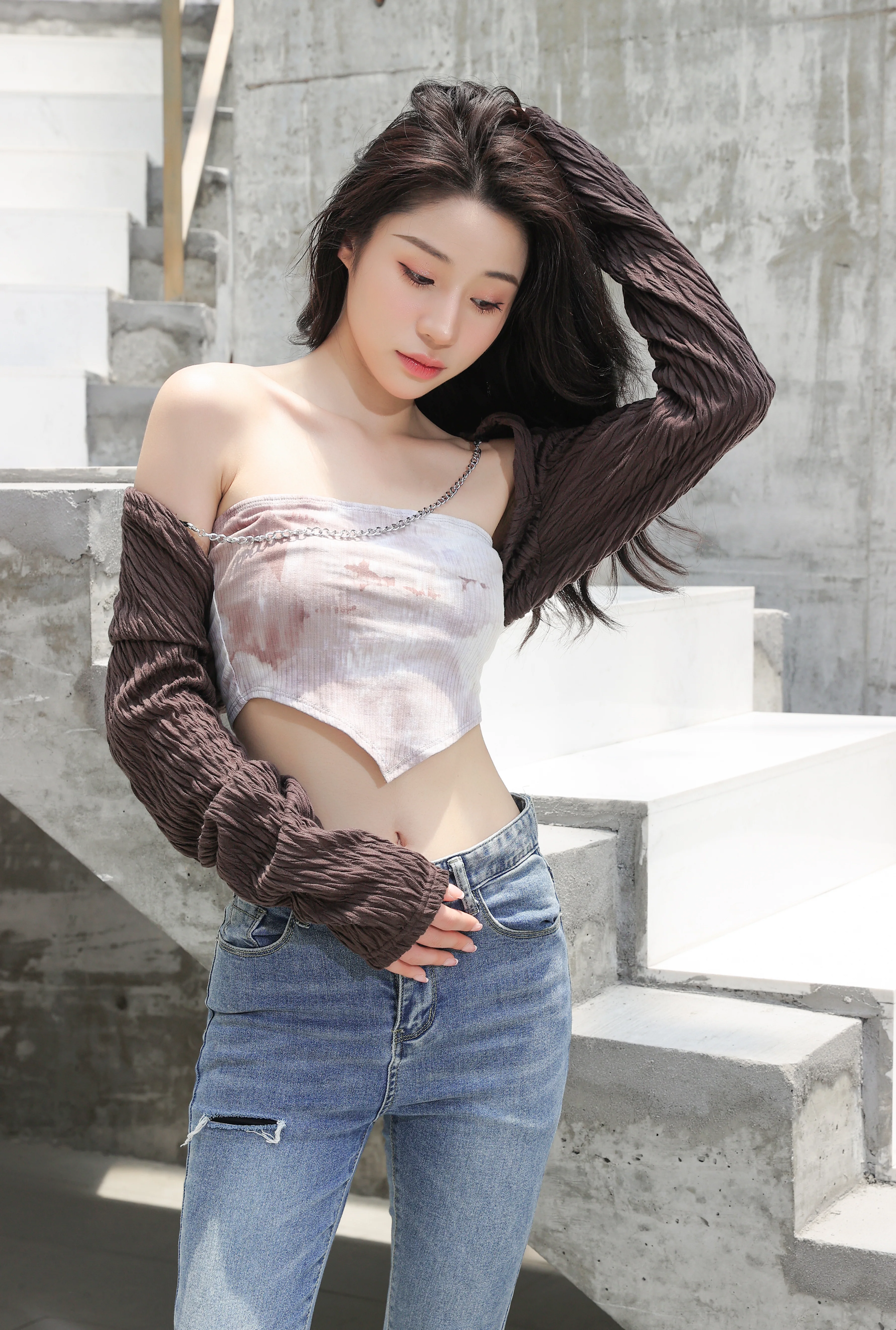 Textured Chain-Linked Shrug and Tie-Dye Crop Top - Image 7