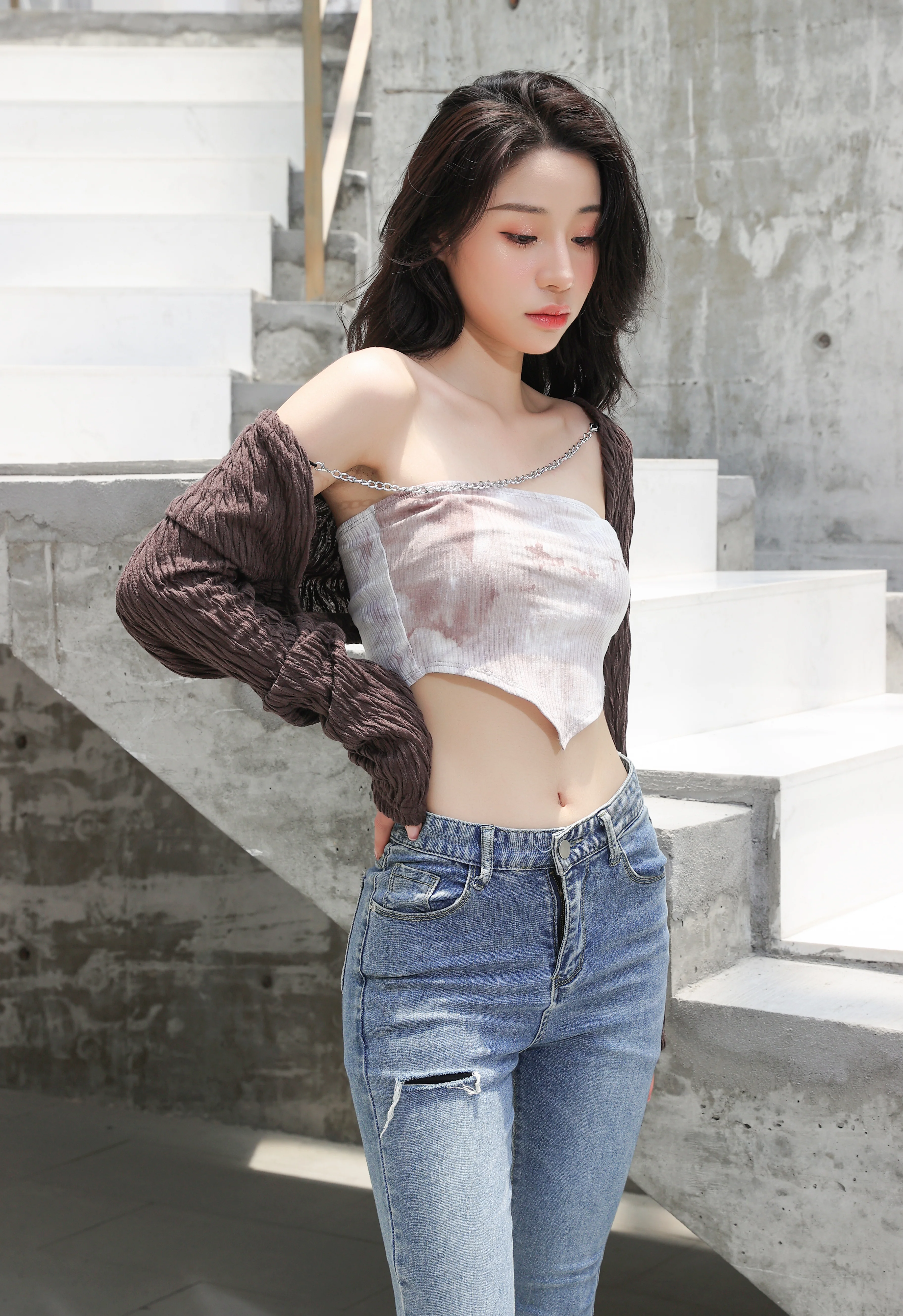 Textured Chain-Linked Shrug and Tie-Dye Crop Top - Image 8