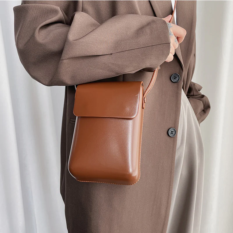 Vertical Mini Crossbody Box Bag - Image 4